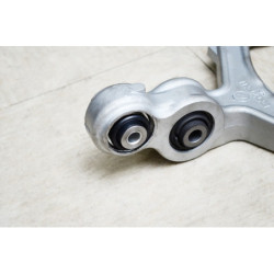 RX-7 3rd FD 1991-2002 Mazda Bras supérieur arrière silentbloc Hardrace