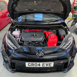 Eventuri Yaris GR mk1  finition gloss
